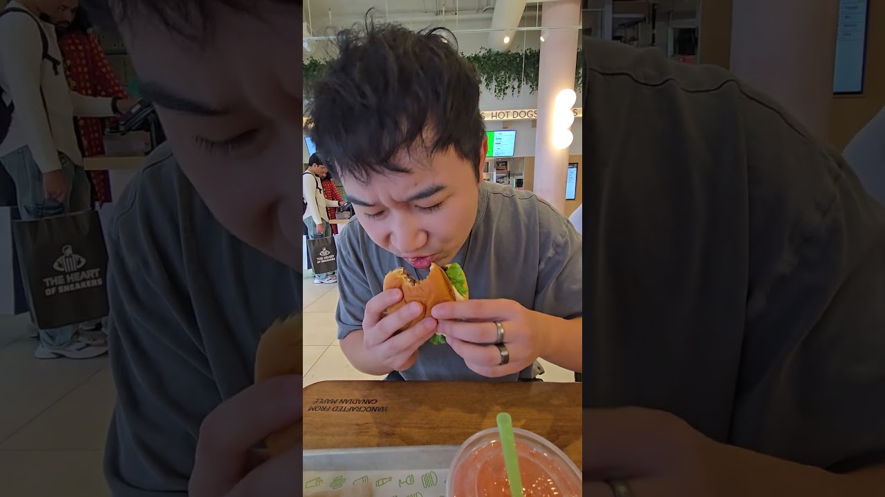 Я впервые попробовал Shake Shack