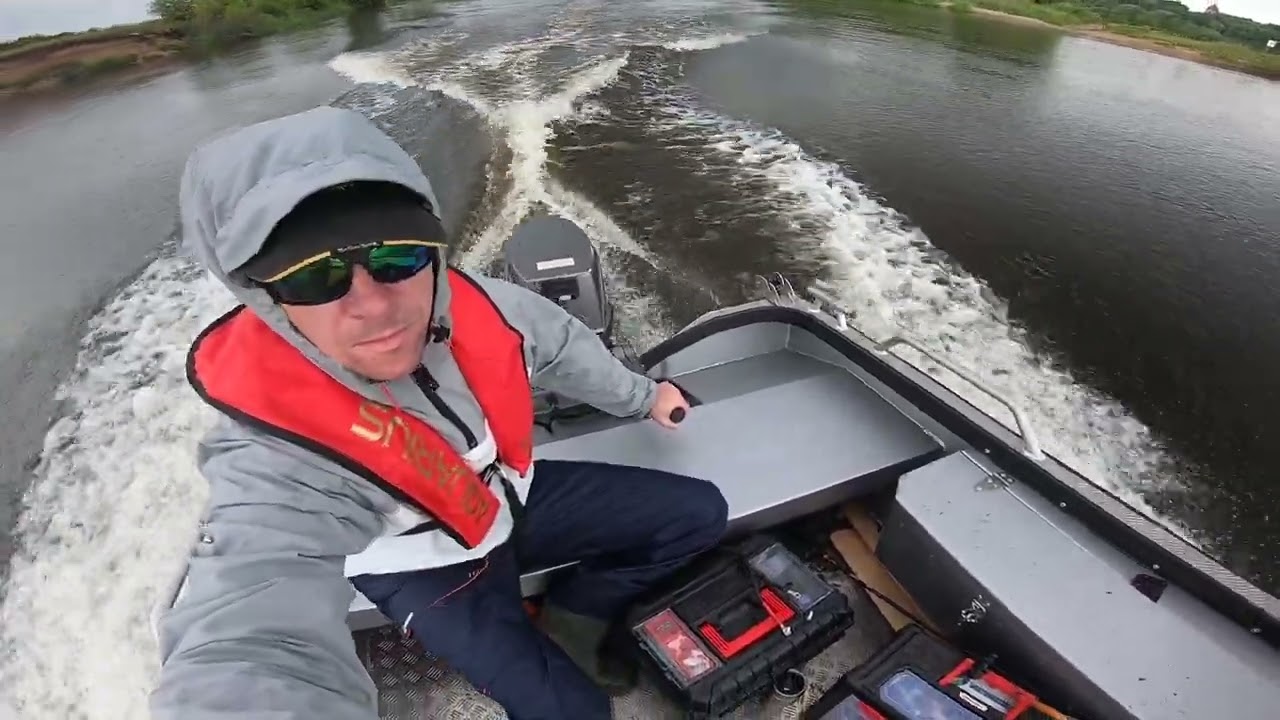 #Viking 390, #Tohatsu 25hp  Ucieczka przed deszczem, 42km/h prędkość maksymalna