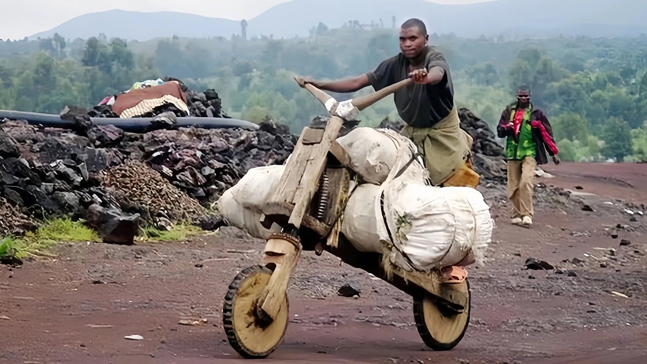 Los patinetes de madera arrasan en el Congo africano, perseverancia y creatividad tras la pobreza
