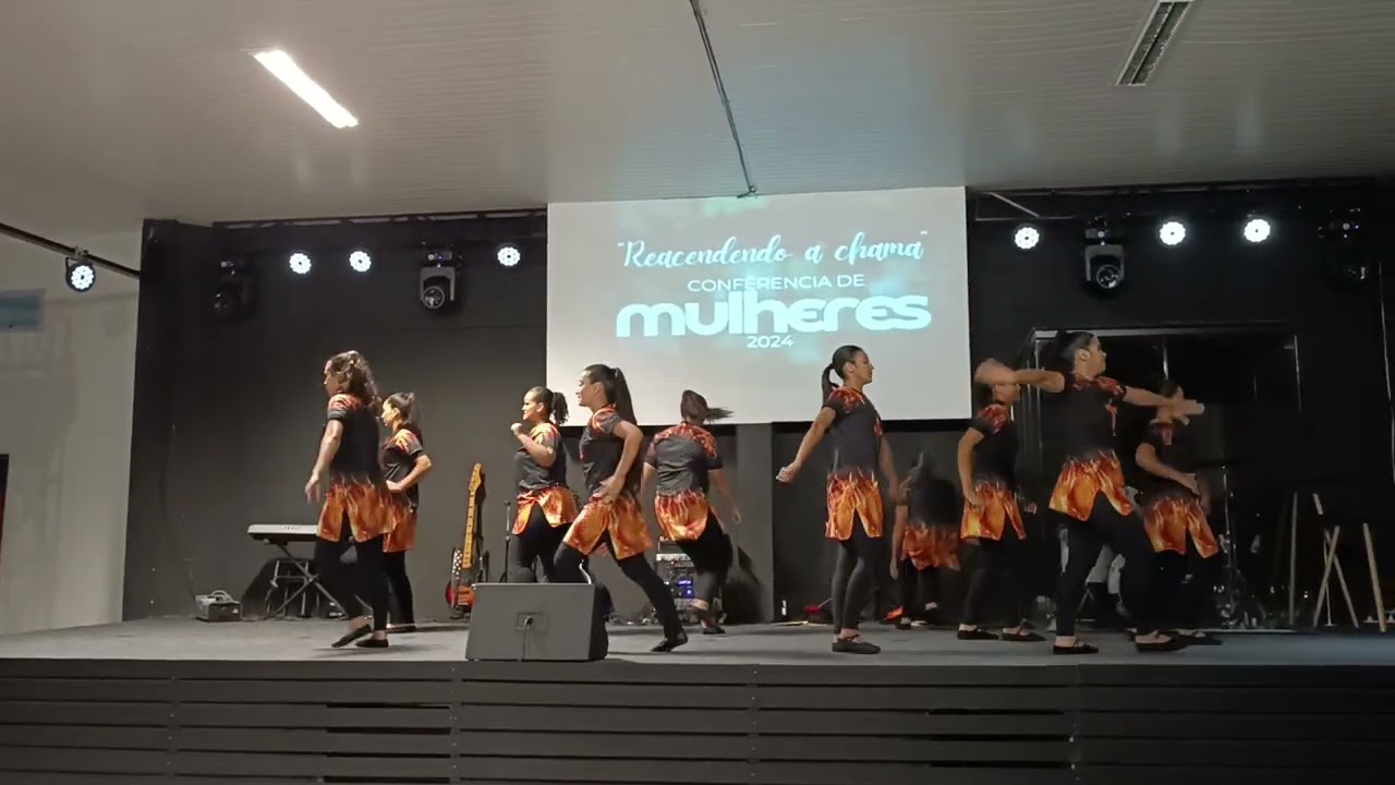 coreografia Reacende a chama