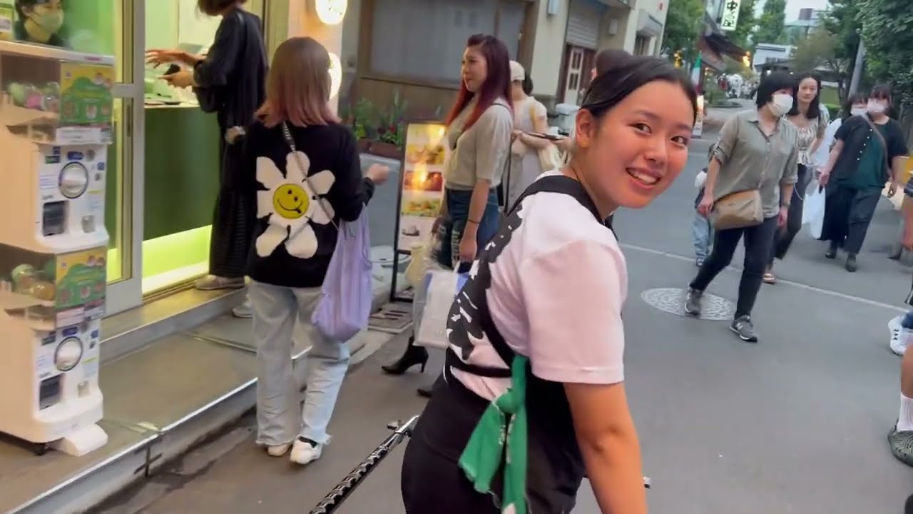 When the cute Japanese girl Yura-chan became my rickshaw driver for the 1st time in Japan