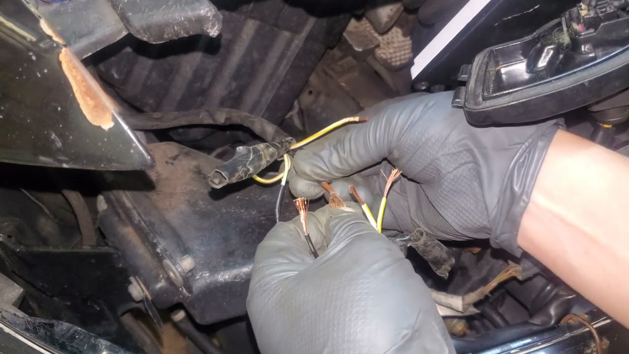 A4B5 Headlight not working - short to ground