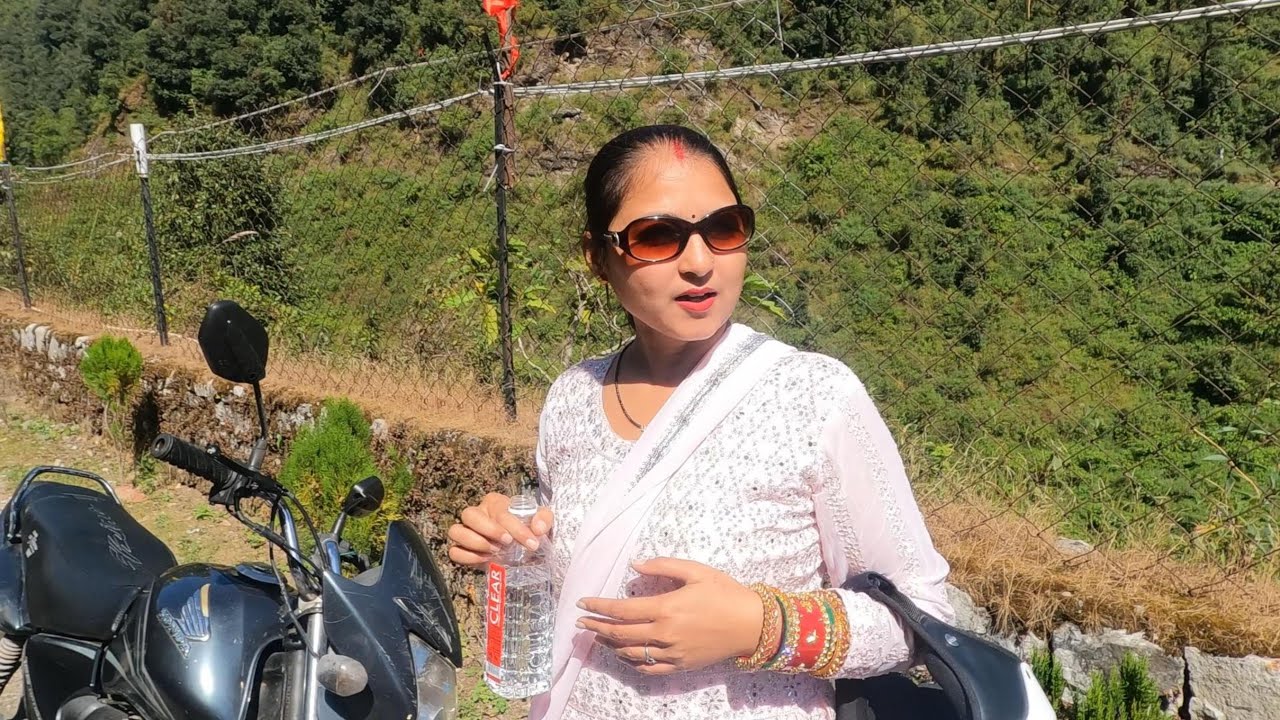 GIRL BIKE RIDE IN SHARARA