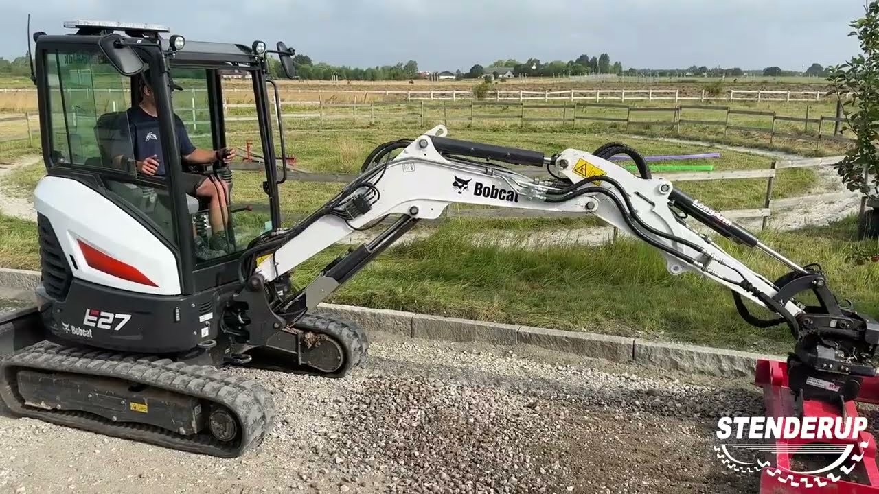 Bobcat E27 i aktion