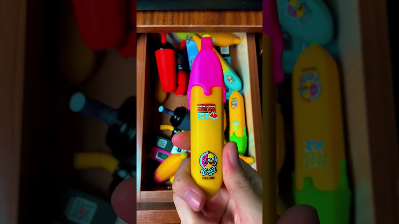 Stay Cool with Mochivap's Watermelon Ice Banana-Shaped Disposable Vape!