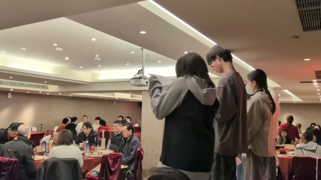 Austin Guo所發佈的影片-1150217「謝政廷醫師生日暨虎林診所獎學金頒授餐會」-受獎學生朗讀受獎感言06