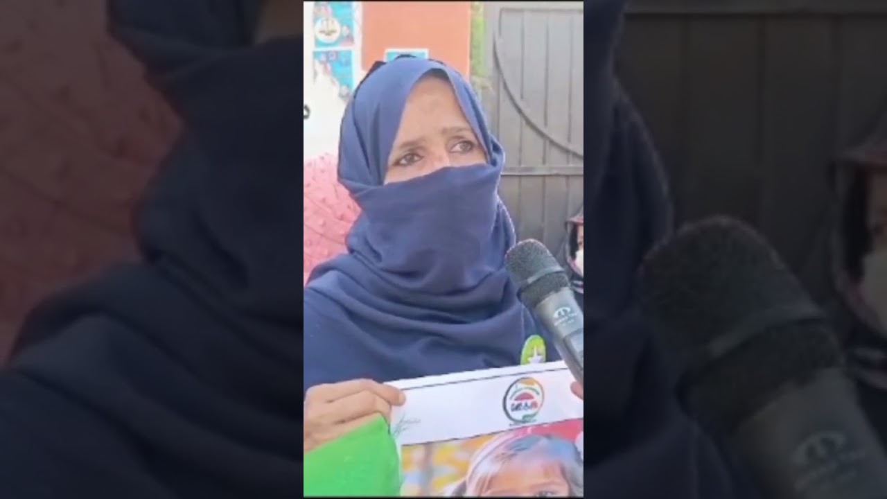 women protests against kidnapped Priya kumari