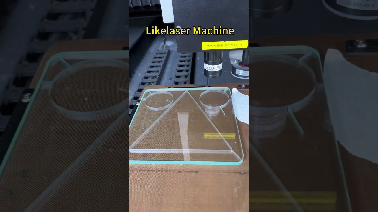 #laser #glass #cut Picosecond laser cuts glass. Fast speed and smooth edge.