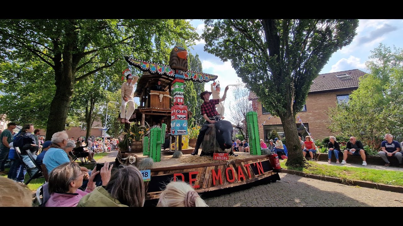 2024-08-25 optocht Markelo