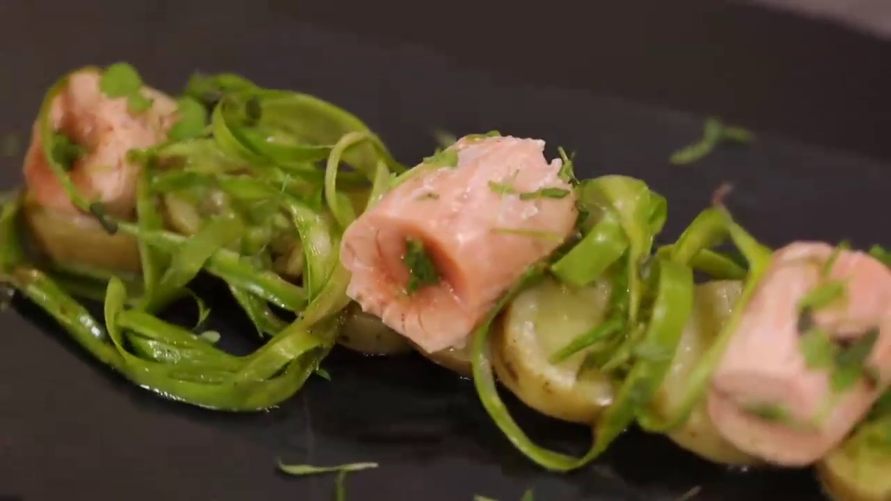 Patates Konfi ve Kuşkonmazlı Somon Sarma Tarifi