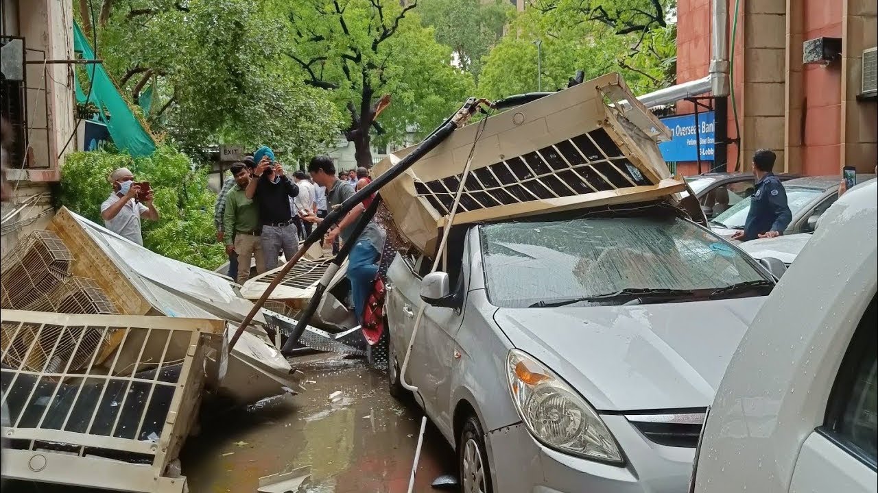 2 Dead in Delhi Storm, heavy rainfall bring relief from sweltering