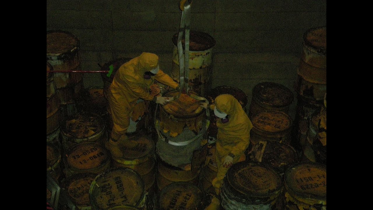 【蘭嶼核廢料】黃色罐頭與我｜核廢料桶銹蝕引發安全隱憂 (公視 我們的島第644集 2012-02-27)