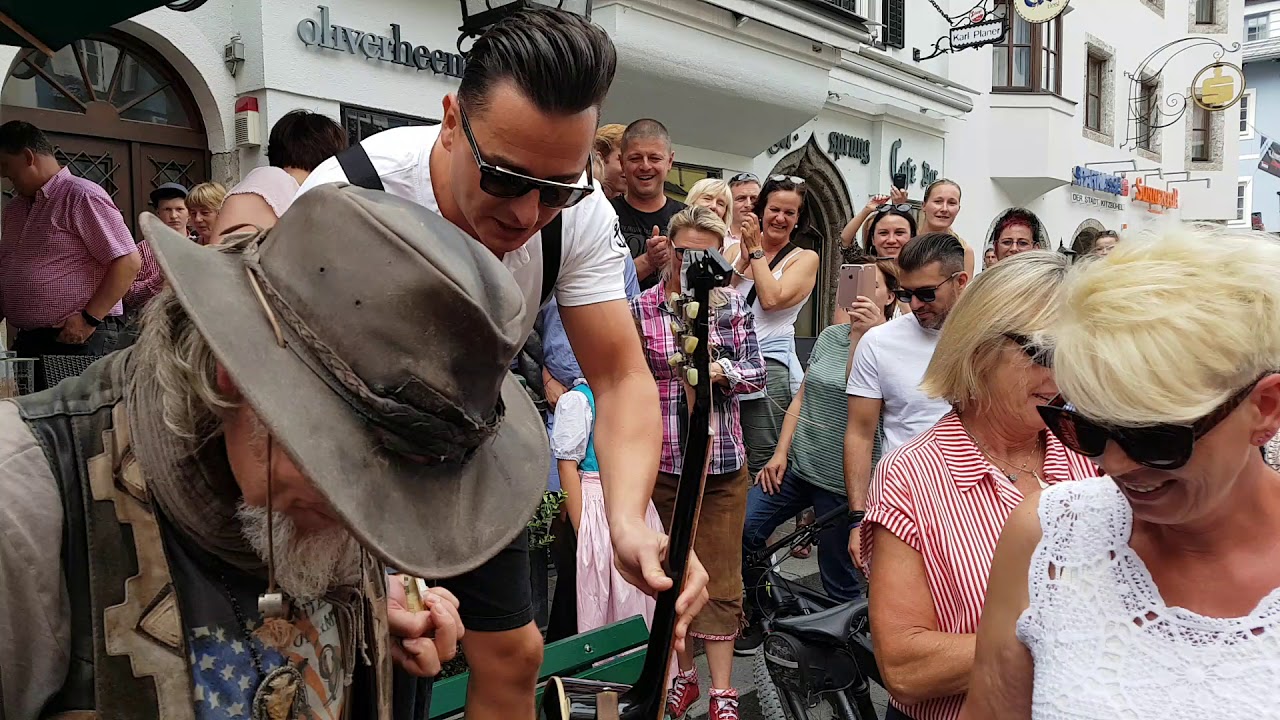 Andreas Gabalier bei einem spontan Konzert in Kitzbühel und meine Frau ganz vorne!