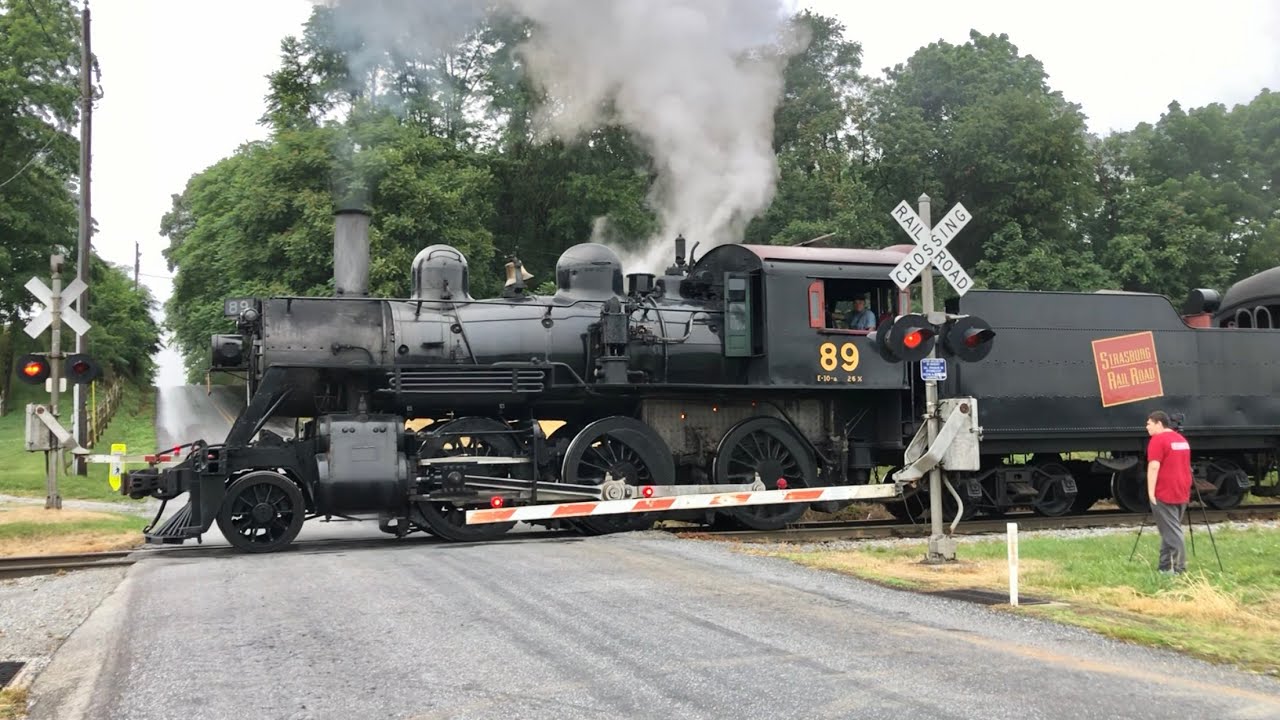 2 Steam Trains, Thomas The Tank Engine Stack Talk & Amtrak Knocking Down The Signal At 100mph