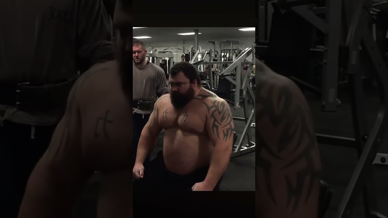 Eddie hall throwing 100kg [225lbs] dumbbells in each arm #gymexercise #gymind #athlete #chest
