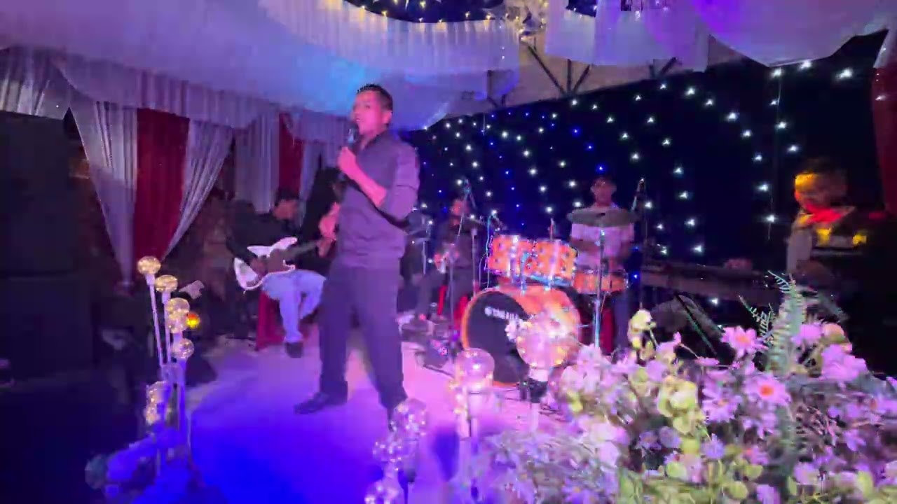 BAND NHẠC MA NA VÀ GIỌNG CA NGƯỜI NGUYÊN 
