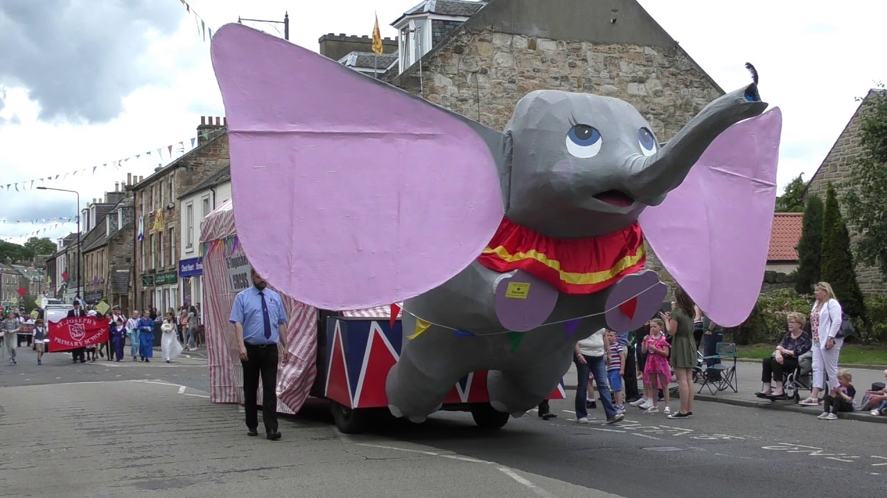 Linlithgow and Linlithgow Bridge Children's Gala Parade 2019