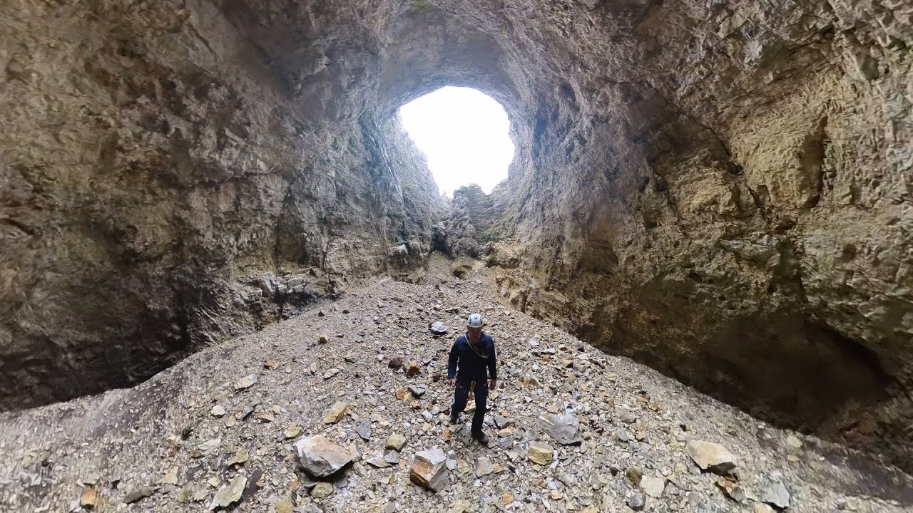 SNOWHOLE,SNOWCAVE,FALAKRO MOUNTAIN,DRAMA,GREECE 15/9/24