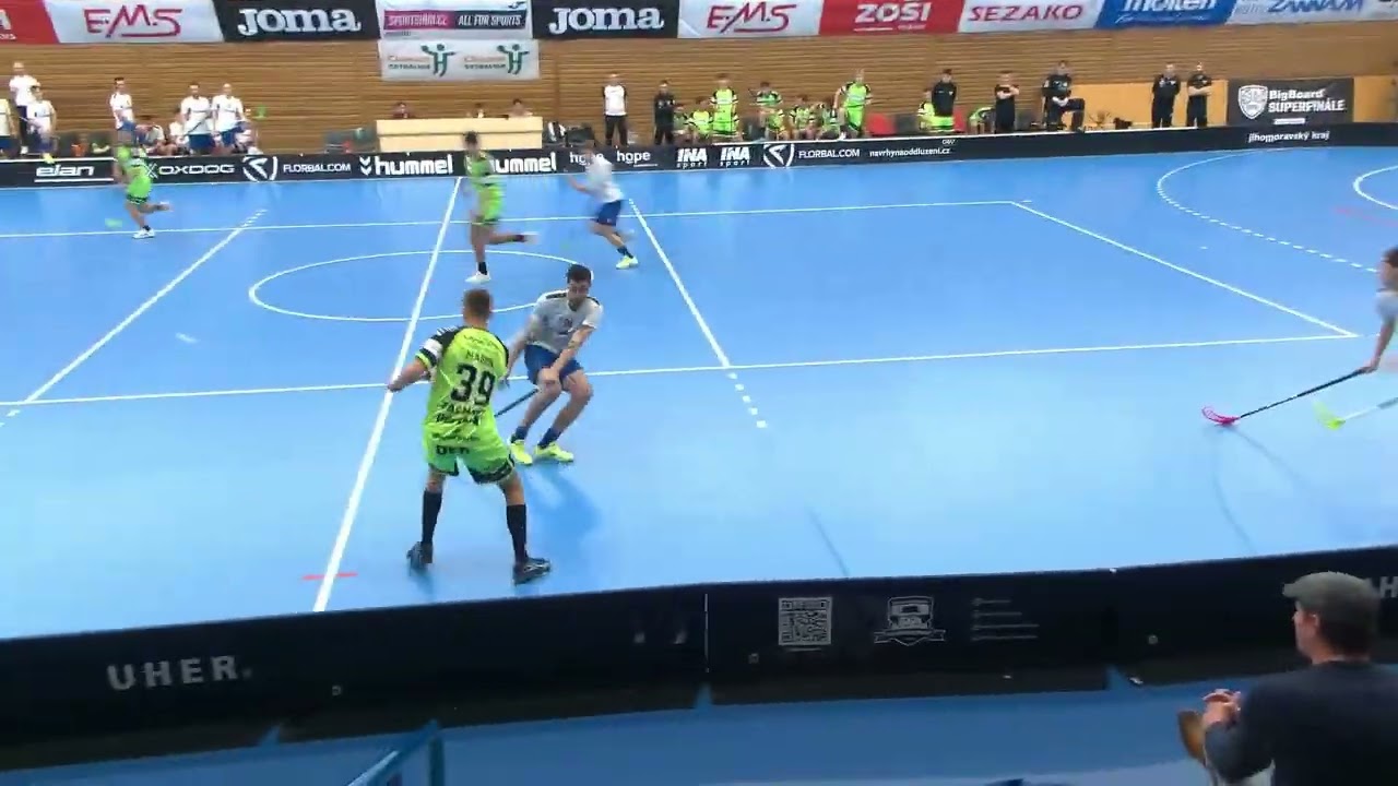 SESTŘIH | 12. kolo: FBŠ Hummel Hattrick Brno – TJ Znojmo LAUFEN CZ 4:9
