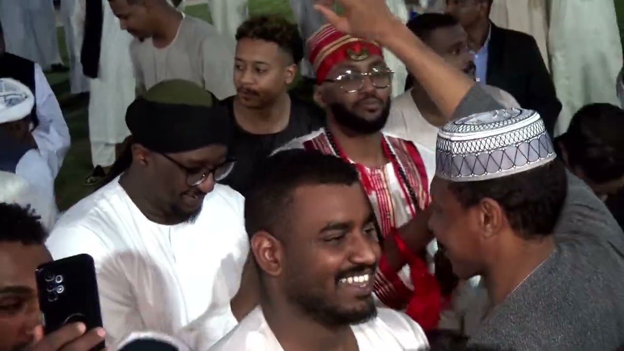 عملاق النوبة استاذ يوسف خيري بصحبة العازف الرهيب بكري تمبس في حناء اخونا محجوب كامل المحسي