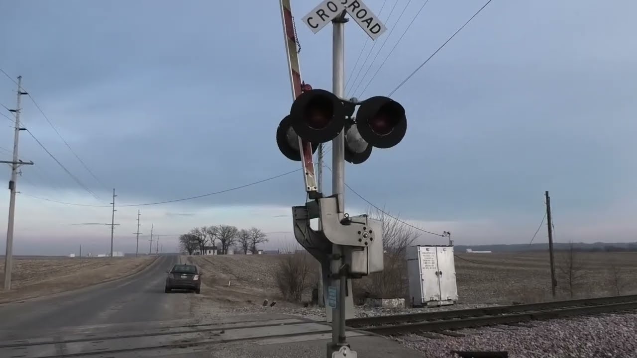 [Soon to be RIP Signals] Goodrich Rd. #1 Grade Crossing Tour Henry, IL 1/9/23