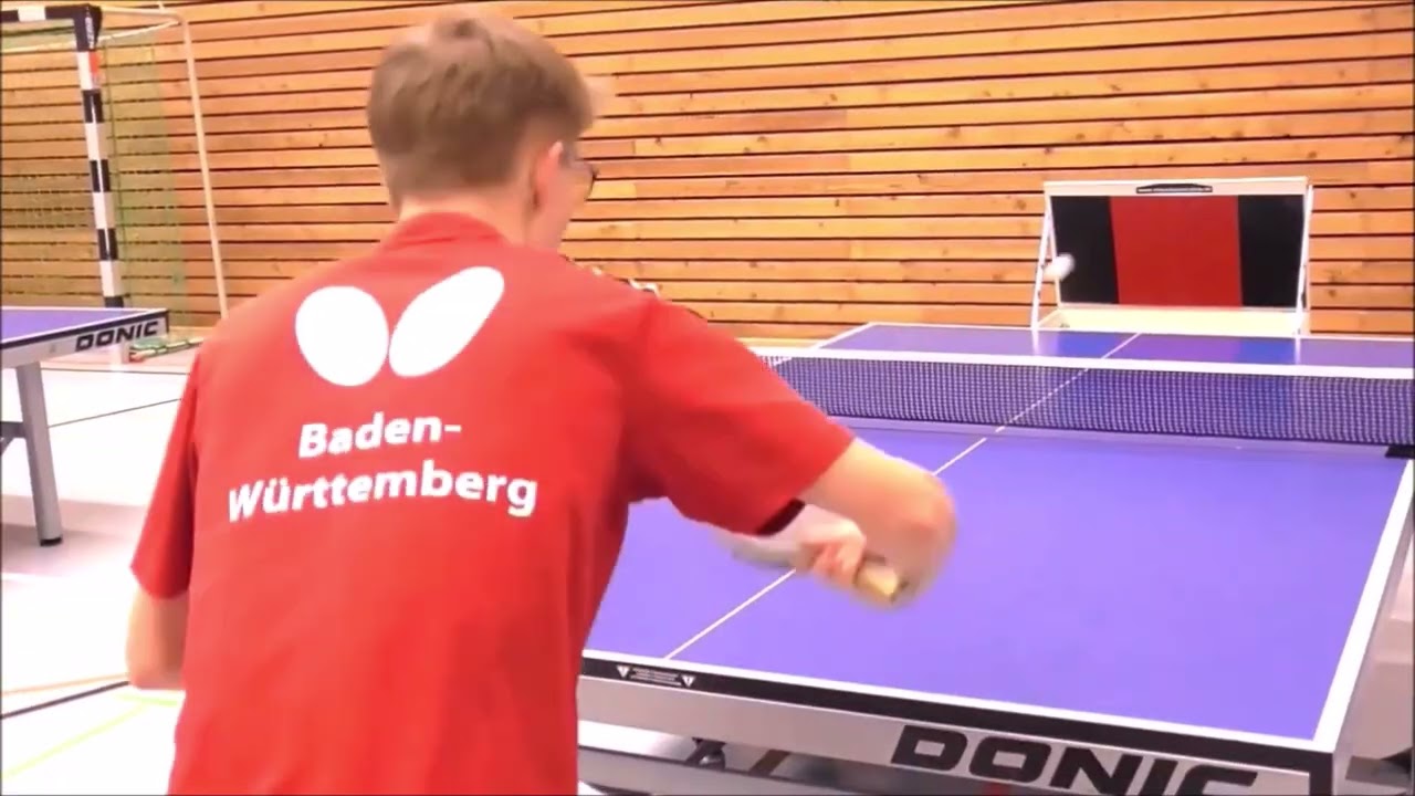 VORHAND, RÜCKHAND, diagonal, parallel und im Wechsel TOPSPIN trainieren.
