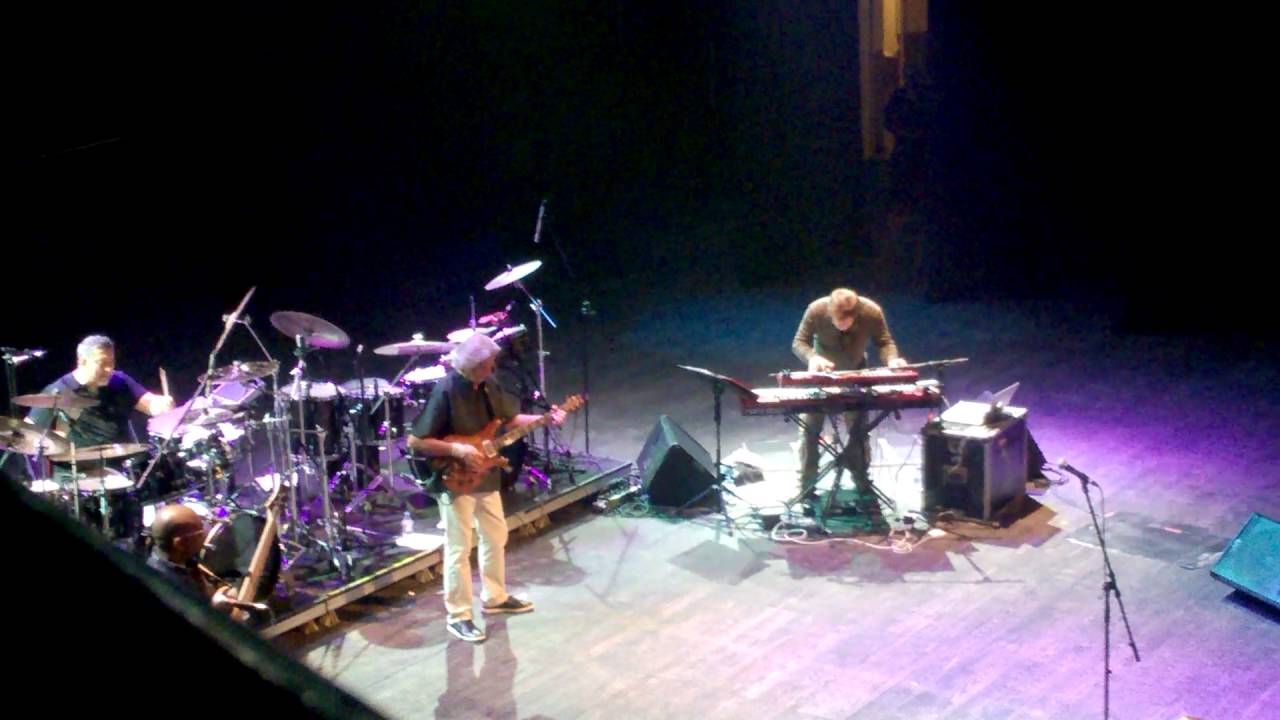 John McLaughlin & The 4th Dimension - New Blues, Old Bruise