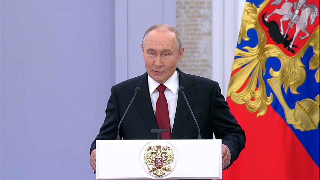 &laquo;Всевышний всегда с нашей страной&raquo;: Путин выступил с сильным обращением в День России