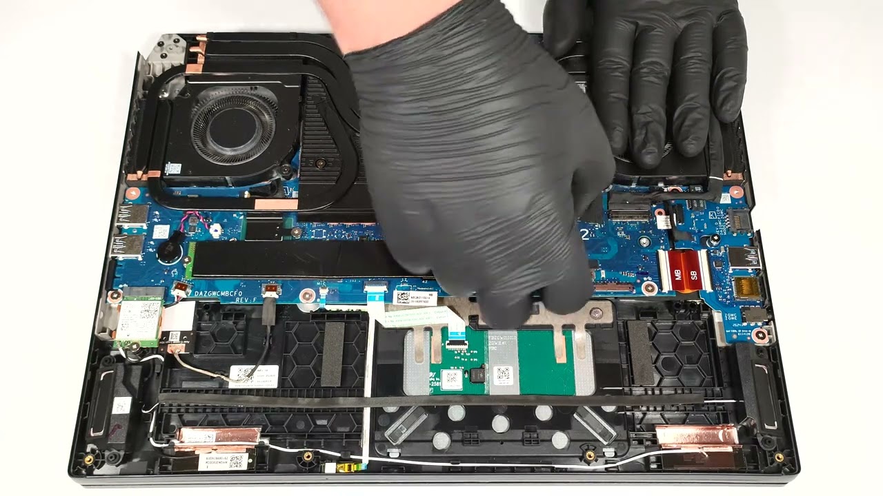 🛠️ How to open Acer Predator Helios 16 (PH16-72) - disassembly and upgrade options