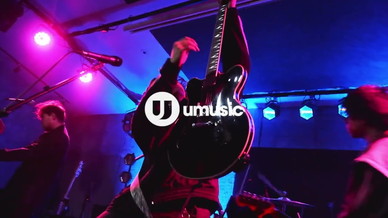 ONE CLICK STRAIGHT - MRT (Live) | Secrets & Spaces