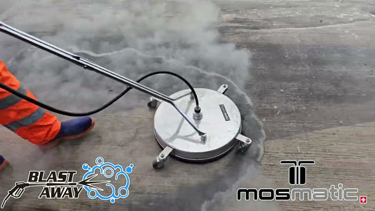 Concrete cleaning with the Mosmatic 21 Inch