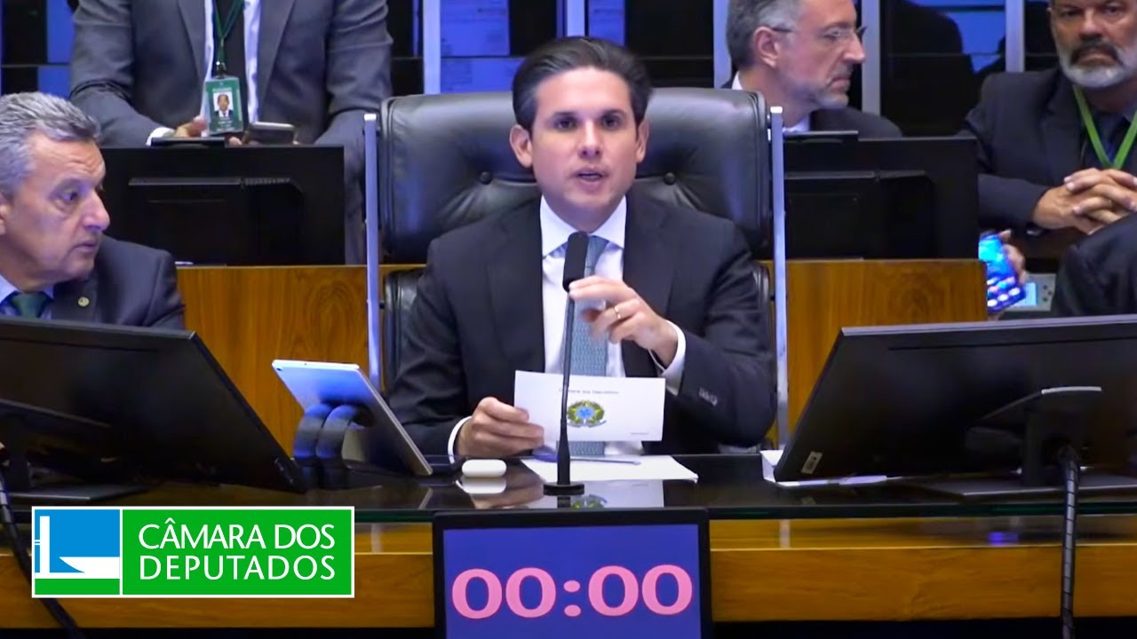 Plenário aprova projetos na área de segurança pública - Plenário - 21/10/25