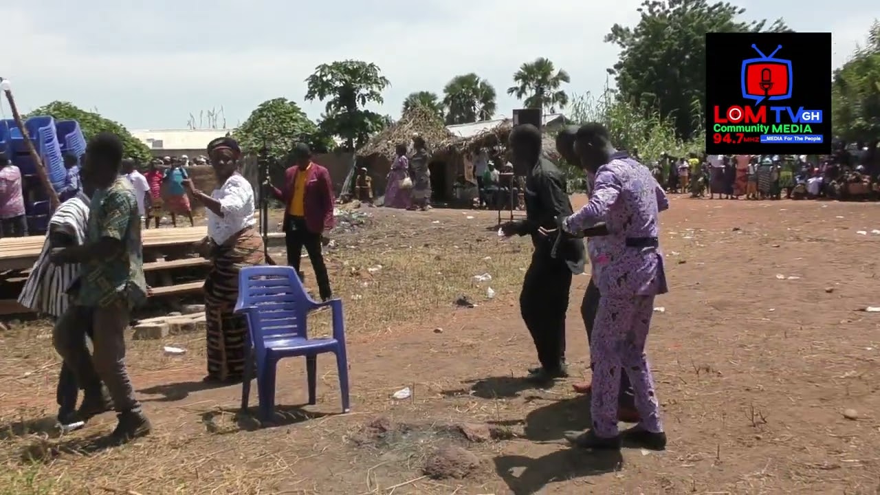 PERFORMANCE BY DJ. VICTOR YENDOUNYOUNG DJIEME AT LATE DJ. ROMARIC FURNERAL AT TOGO.