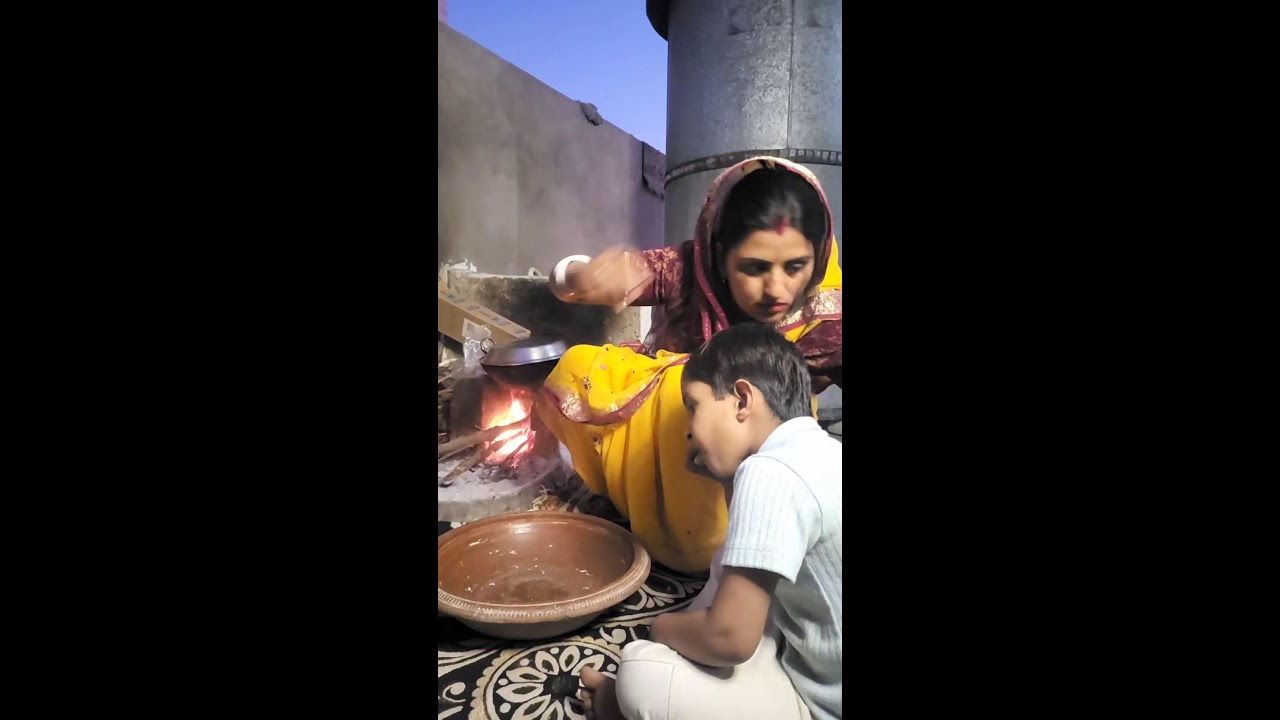 Chlo aaj bacchon ki vhoice ka kuch bnaten hai🤪😋🫰#recipe#live#newrecipe#taras fooxie vlogs