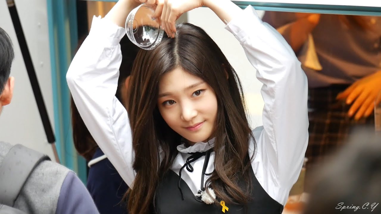 160416 아이오아이 (I.O.I) 상암 게릴라 이벤트 정채연 직캠