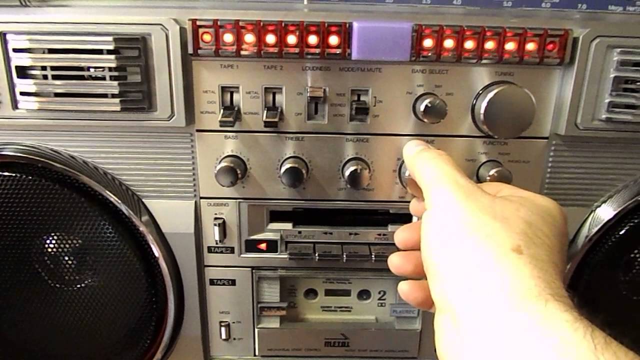 Clairtone 7980 SUPER BOOMBOX !!! FULL WORKING CONDITION!