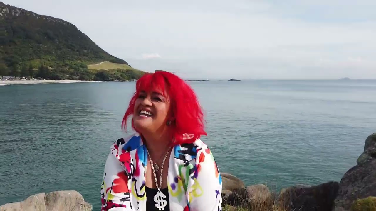 The Artist Red - Lucky Dollar [Official Music Video]