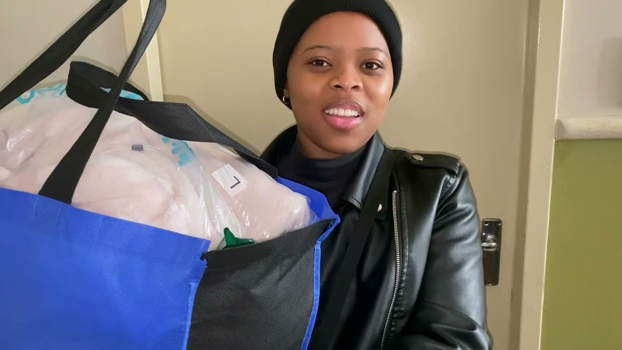Behind the hustle | A FEW DAYS IN MY LIFE AS 9-5 GIRLIE, RUNNER & RESELLER .