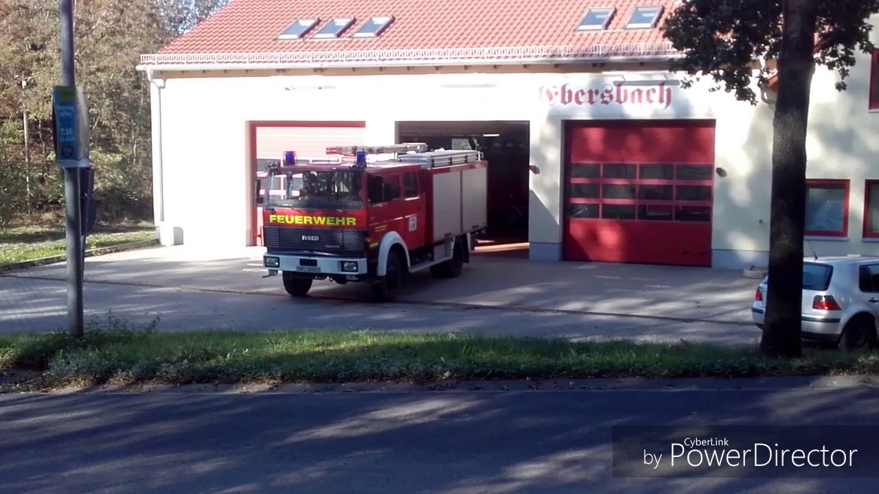 Ausrücken des HLF 10 und TLF 16/25 der FFw Schöpstal zum Scheunenbrand nach Kunnersdorf