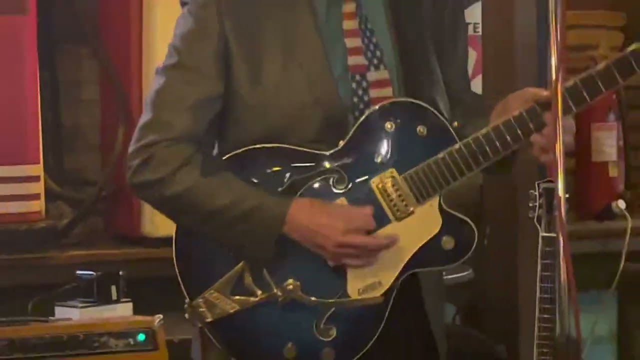 Blue Suede Shoes , Johnny Vavouras & The Cadillacs. Live @ Le Roi, Chalandri, Athens,GR.  Feb 3 2023