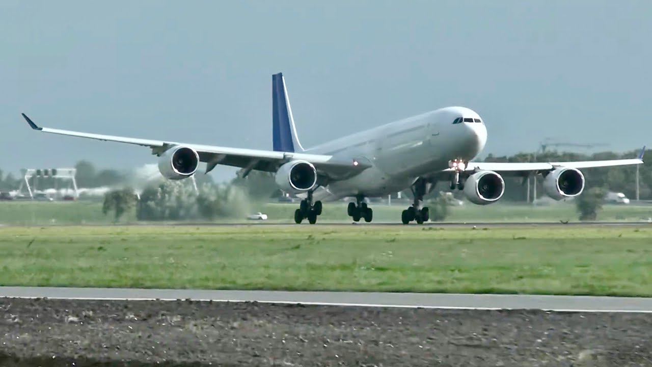 Pilot Kicks Full Rudder In 43 Knots Crosswind