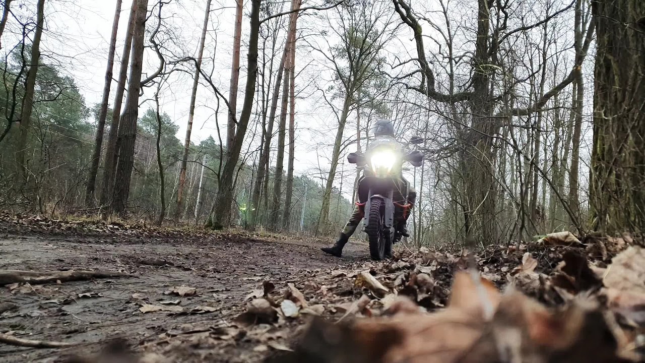 Nawrót KTM 1290 adv r
