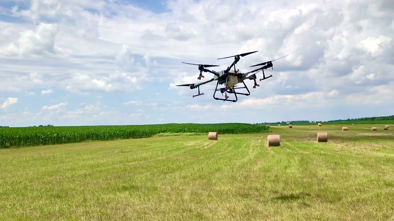 DJI Agras T30 bemutat&oacute; rep&uuml;l&eacute;s - Tiszavasv&aacute;ri - Drone Agro Kft.