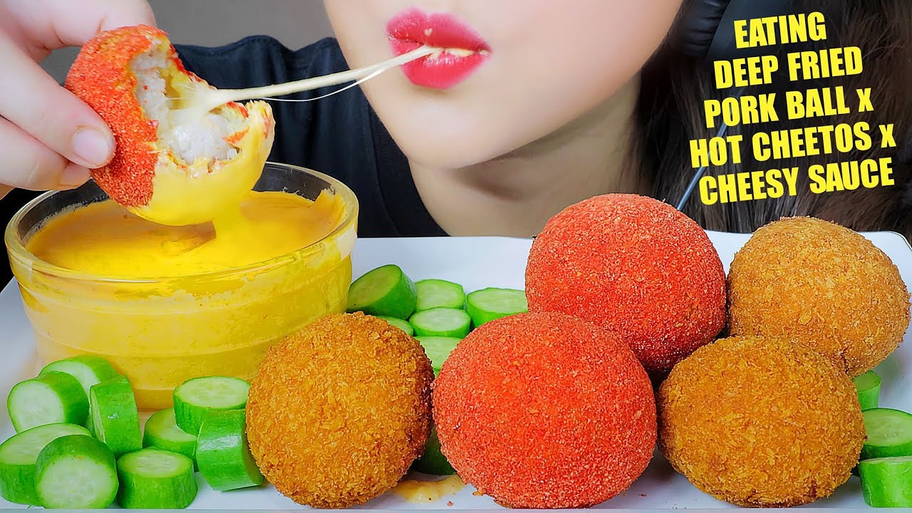 Жареный свиной шарик Asmr с острыми сырами и сырным соусом хрустящие звуки еды | Линх-asmr