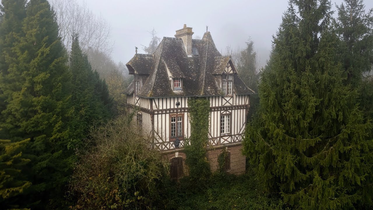 Imposing Abandoned 18th Century Castle: Mysteriously Left Everything!