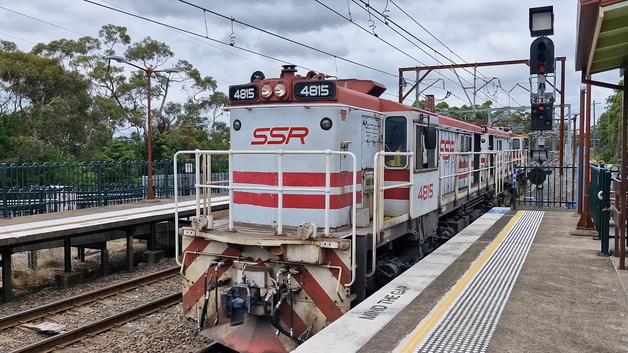 26/01/26 SSR Light Engine D143 passing Cowan