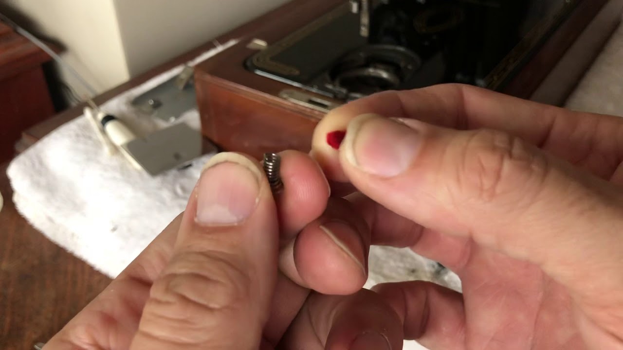 OVERHAUL SERIES # 6: Install New Oil Wick Felt in a Singer 99, Singer 66, or Singer 185!