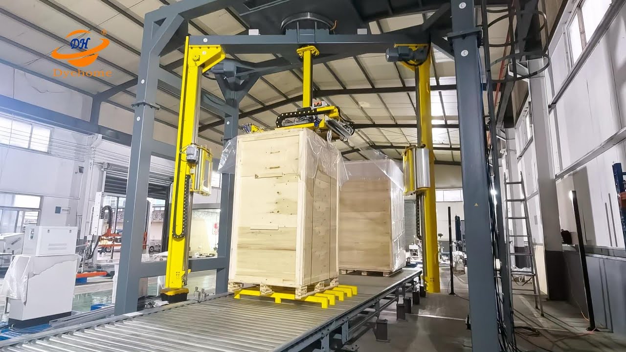 High-speed rotary-arm wrapping machine.#wrappingmachine 