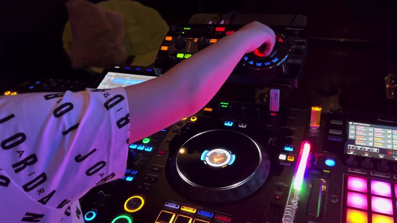 #DJ