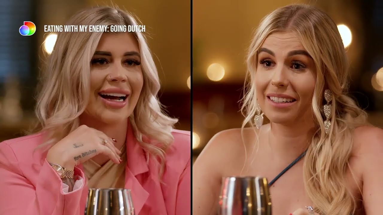 Shani eet met haar 'enemy' Lesley. 👀